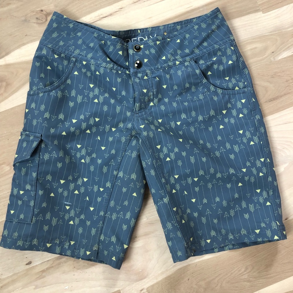 Shredly MTB shorts size 2